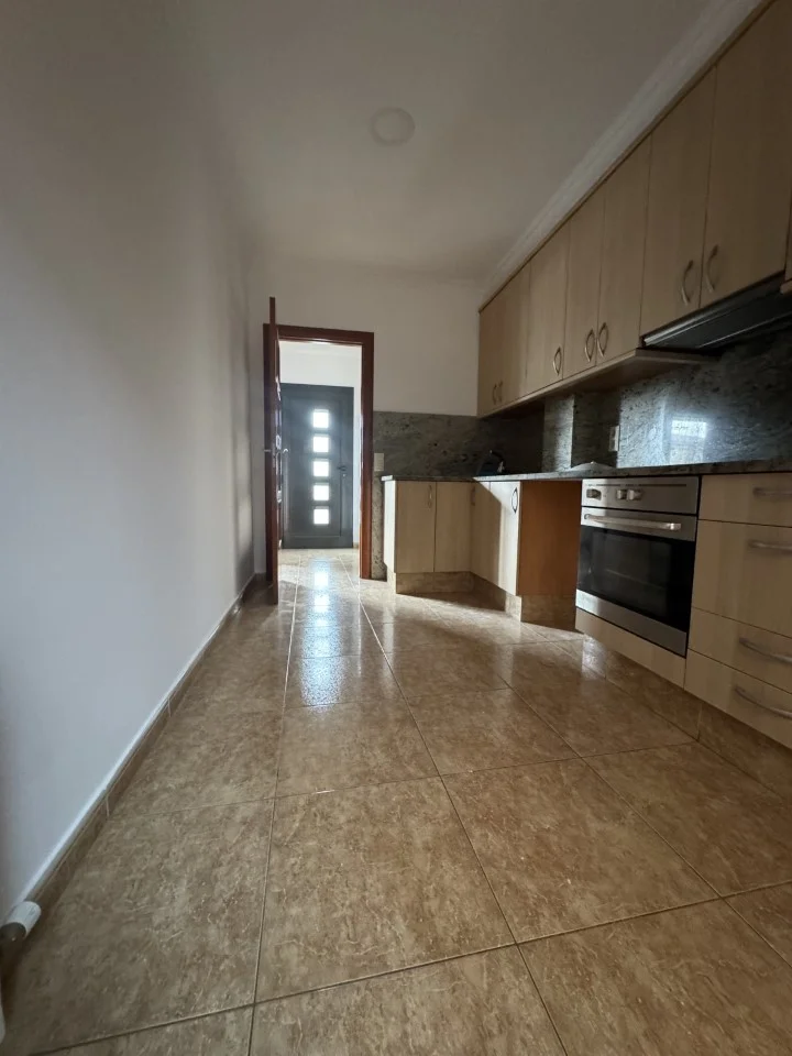 Casa familiar en Tona con garaje para dos coches
