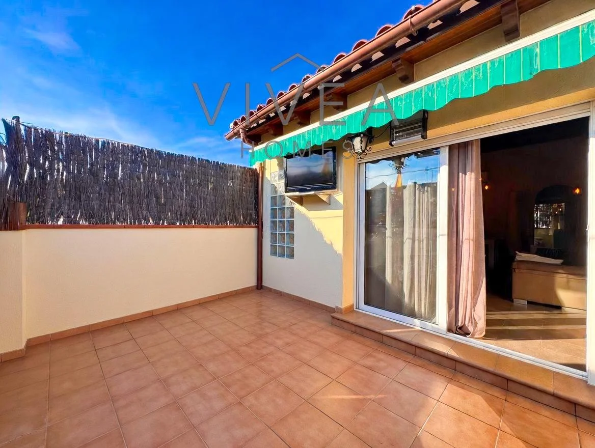 Casa en buen estado con cuatro dormitorios