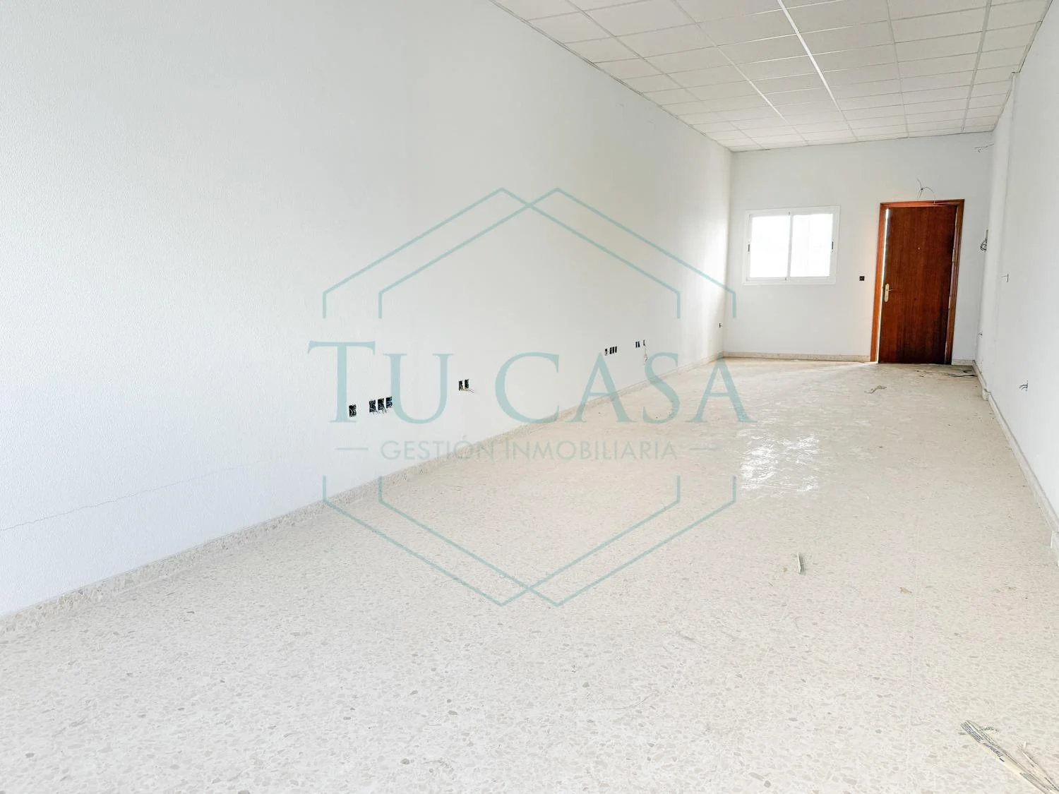Oficina exterior en Pelagatos, 90 m²