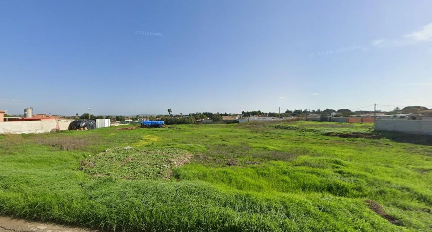 Terreno rústico de 1.000 m² en Pelagatos