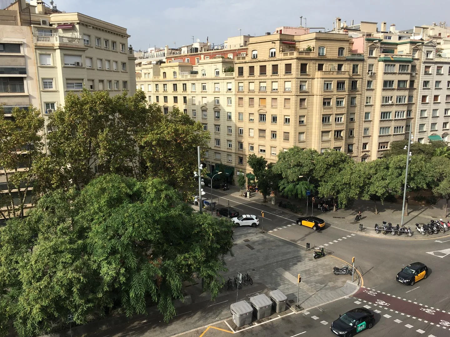 Central Barcelona flat, 3 bedrooms