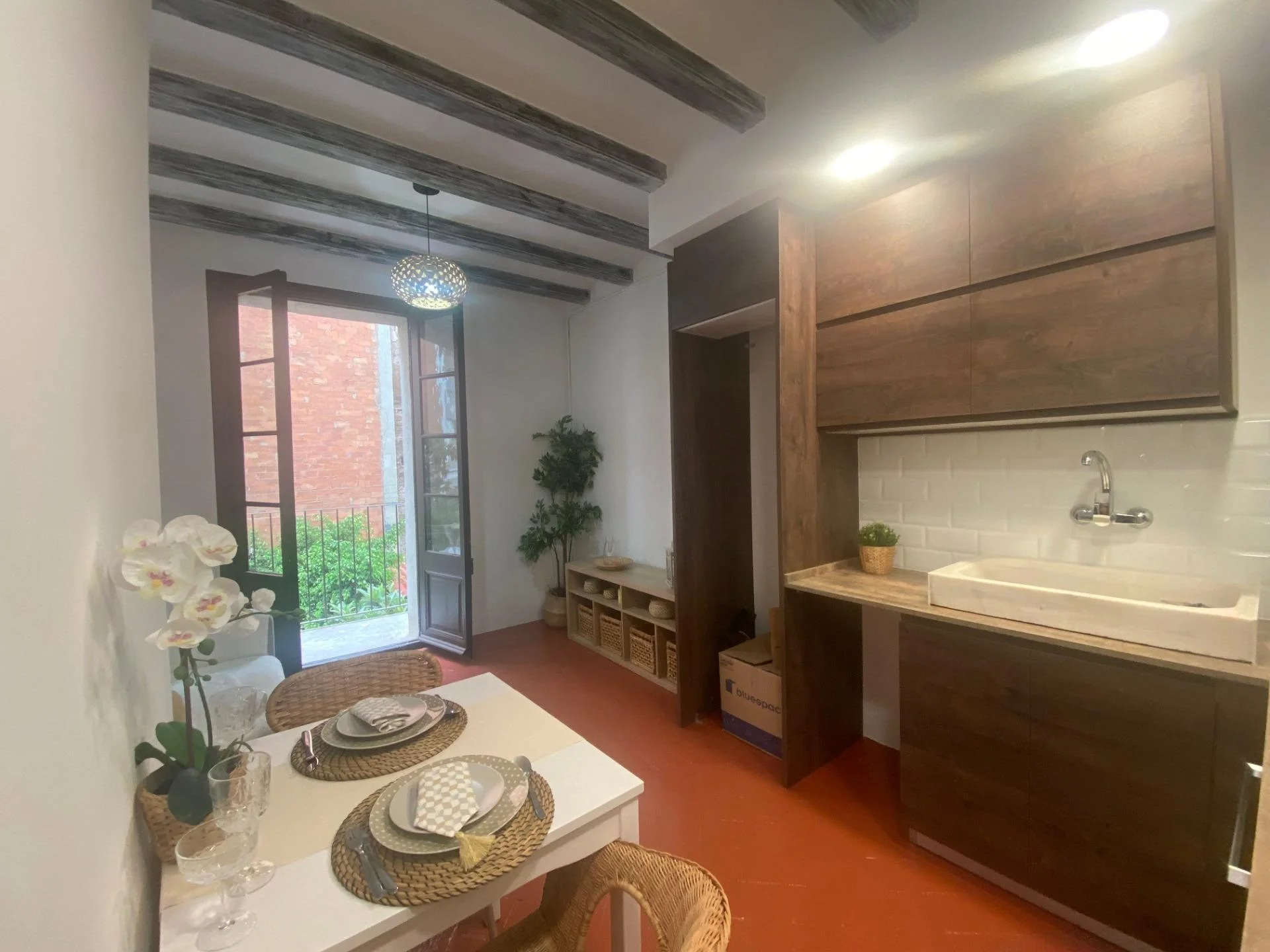 Refurbished Sagrada Familia flat, 2 bedrooms