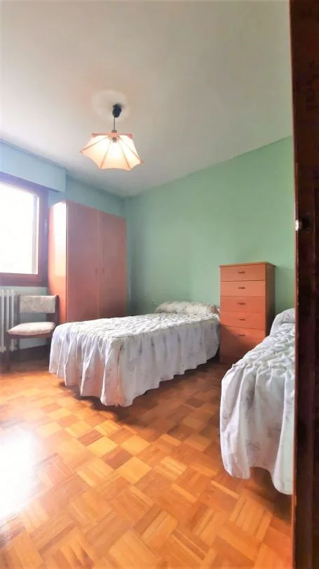 Piso de tres dormitorios en Liédena