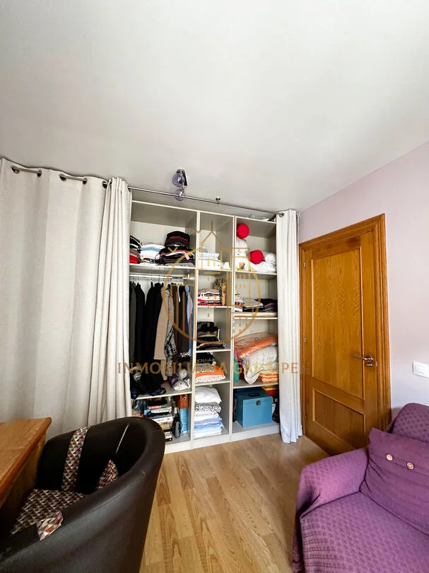 Casa reformada en Ujué, 297 m² y doble acceso