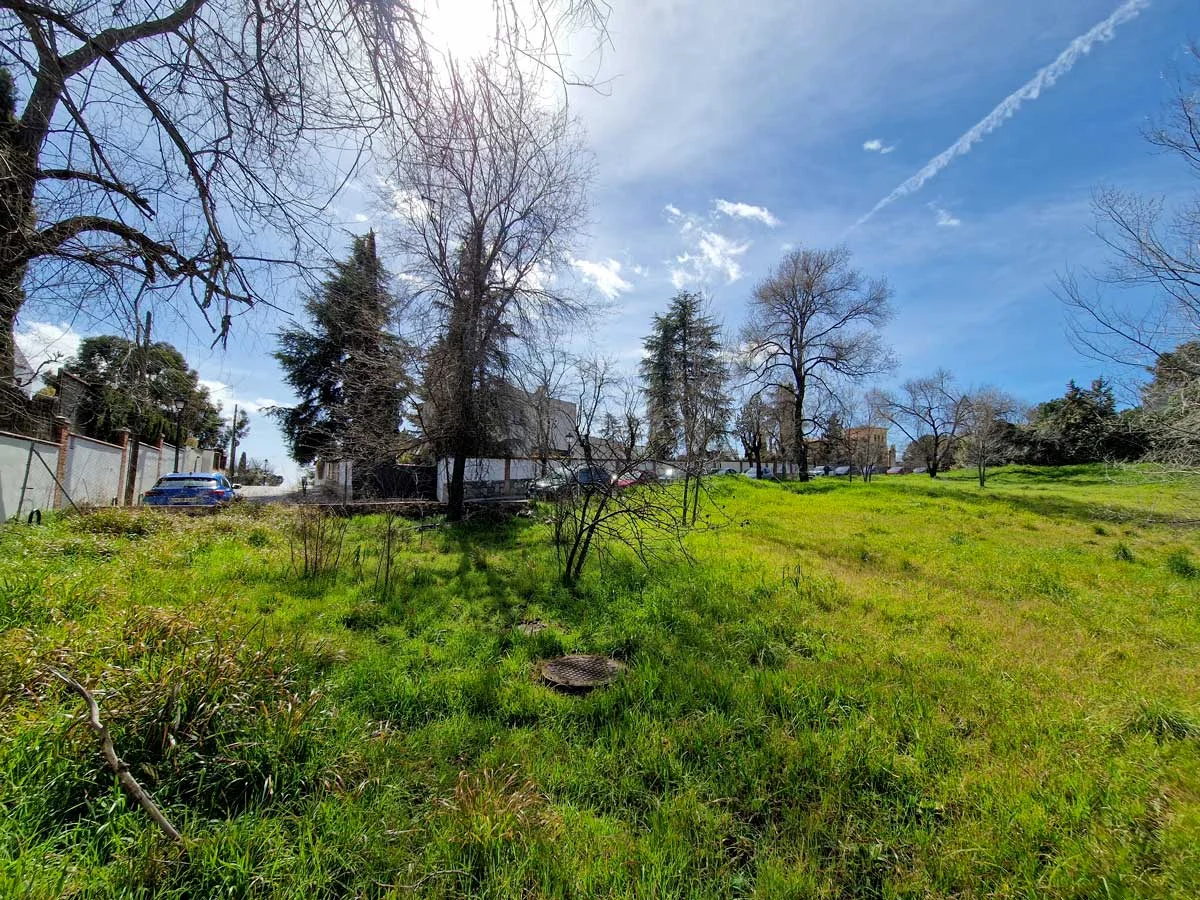 Buildable Aravaca plot, 2,104 m²