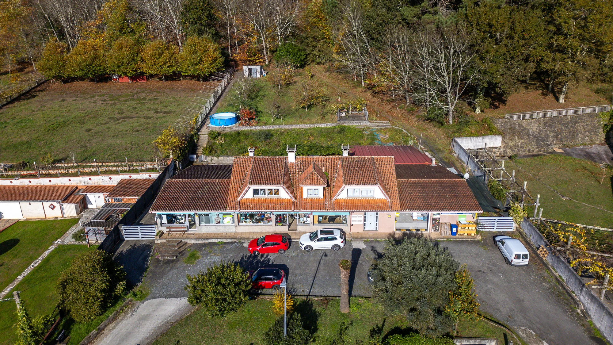 Casa multiusos en Boqueixón con 560 m²