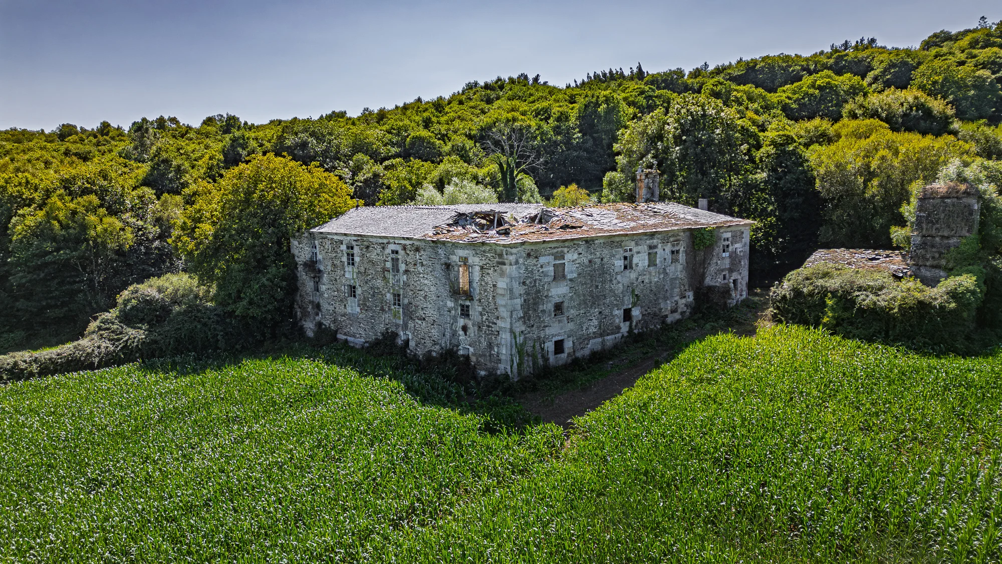 Pazo histórico con finca de nueve hectáreas