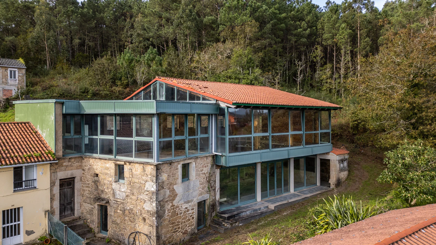 Casa de piedra en Outes, 457 m²