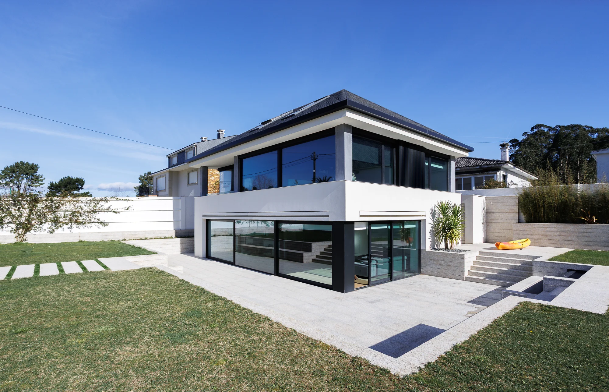 Chalet moderno junto al mar en Viveiro