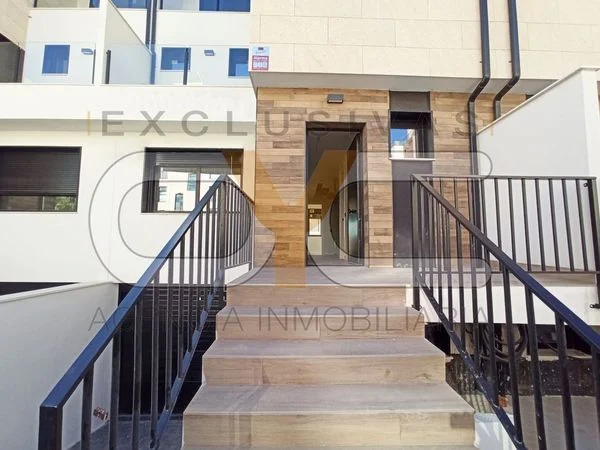 Luxury townhouse near university, 4 bedrooms