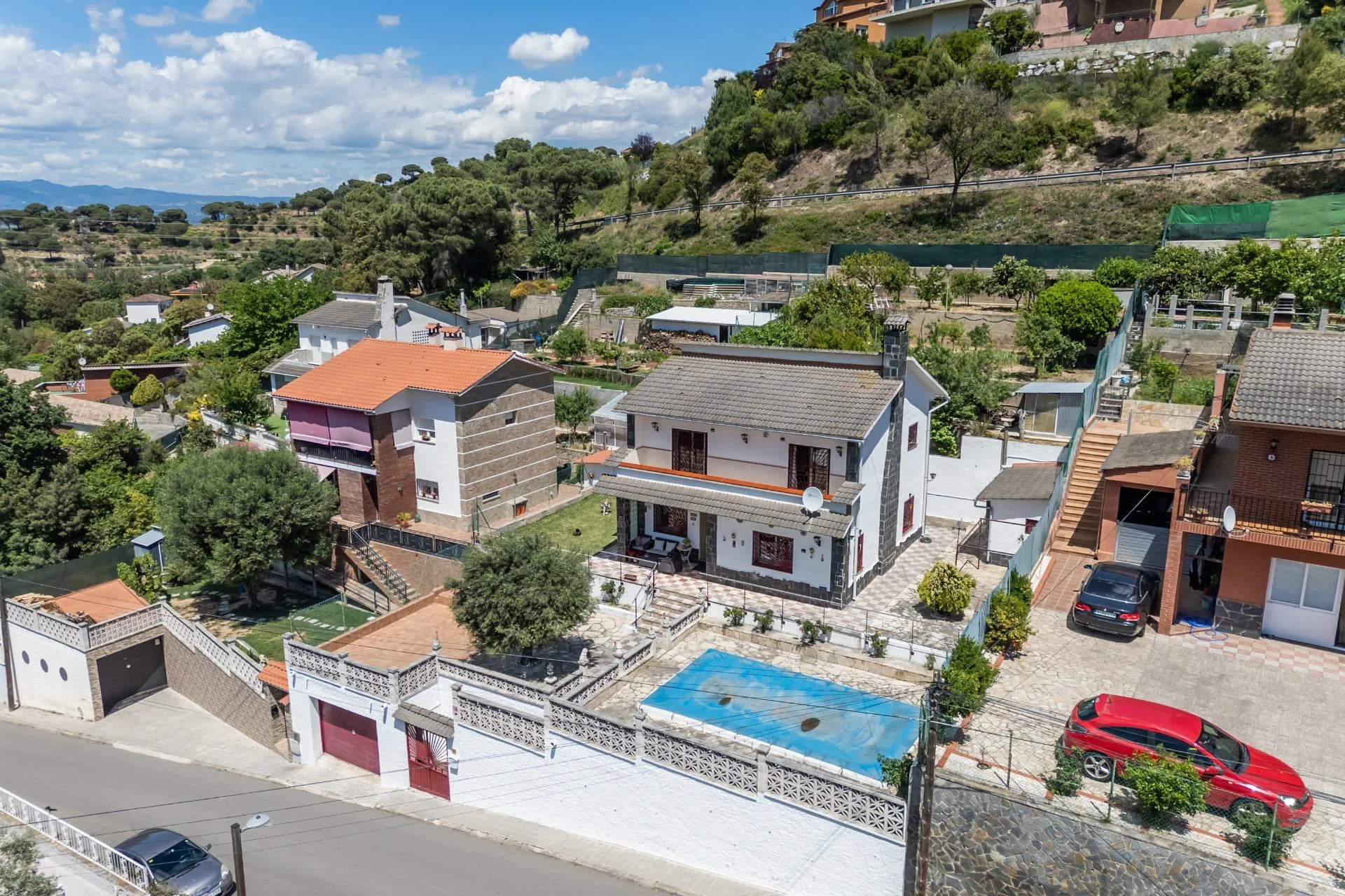 Casa amplia con piscina privada