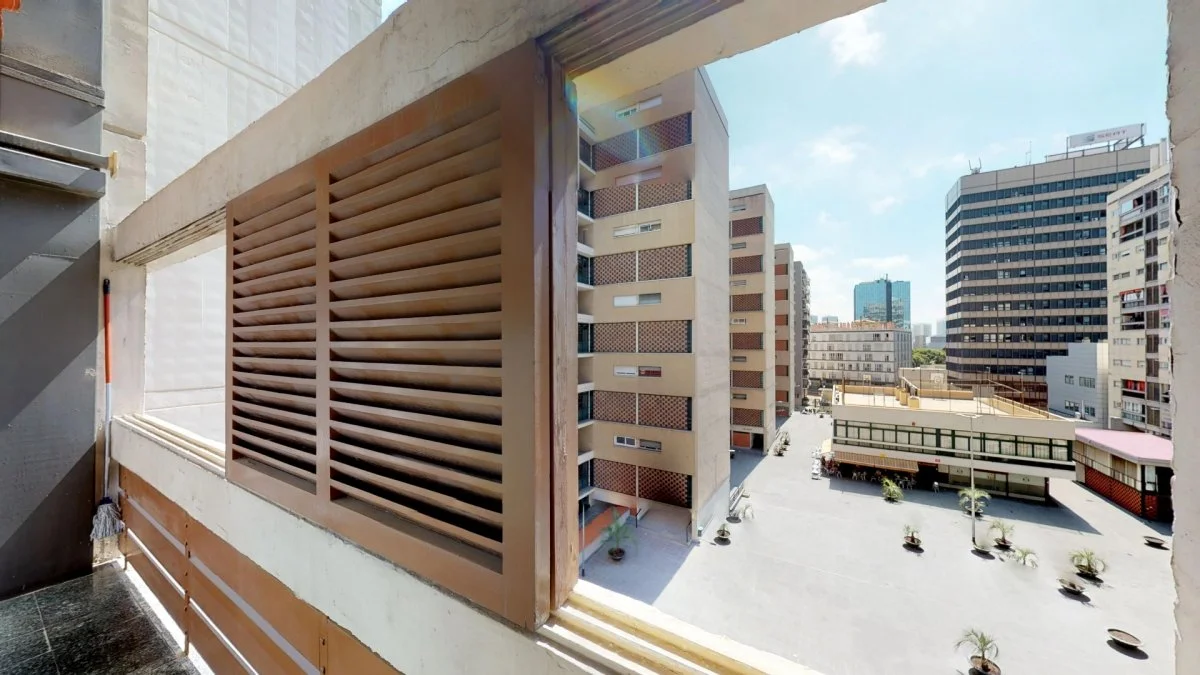 Dúplex reformado cerca de Montjuïc, tres habitaciones