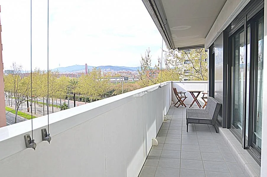 Piso exterior en Barcelona, cuatro dormitorios