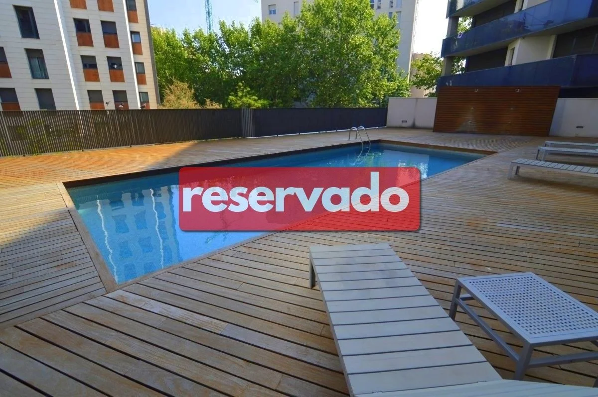 Piso exterior en Barcelona con 3 dormitorios
