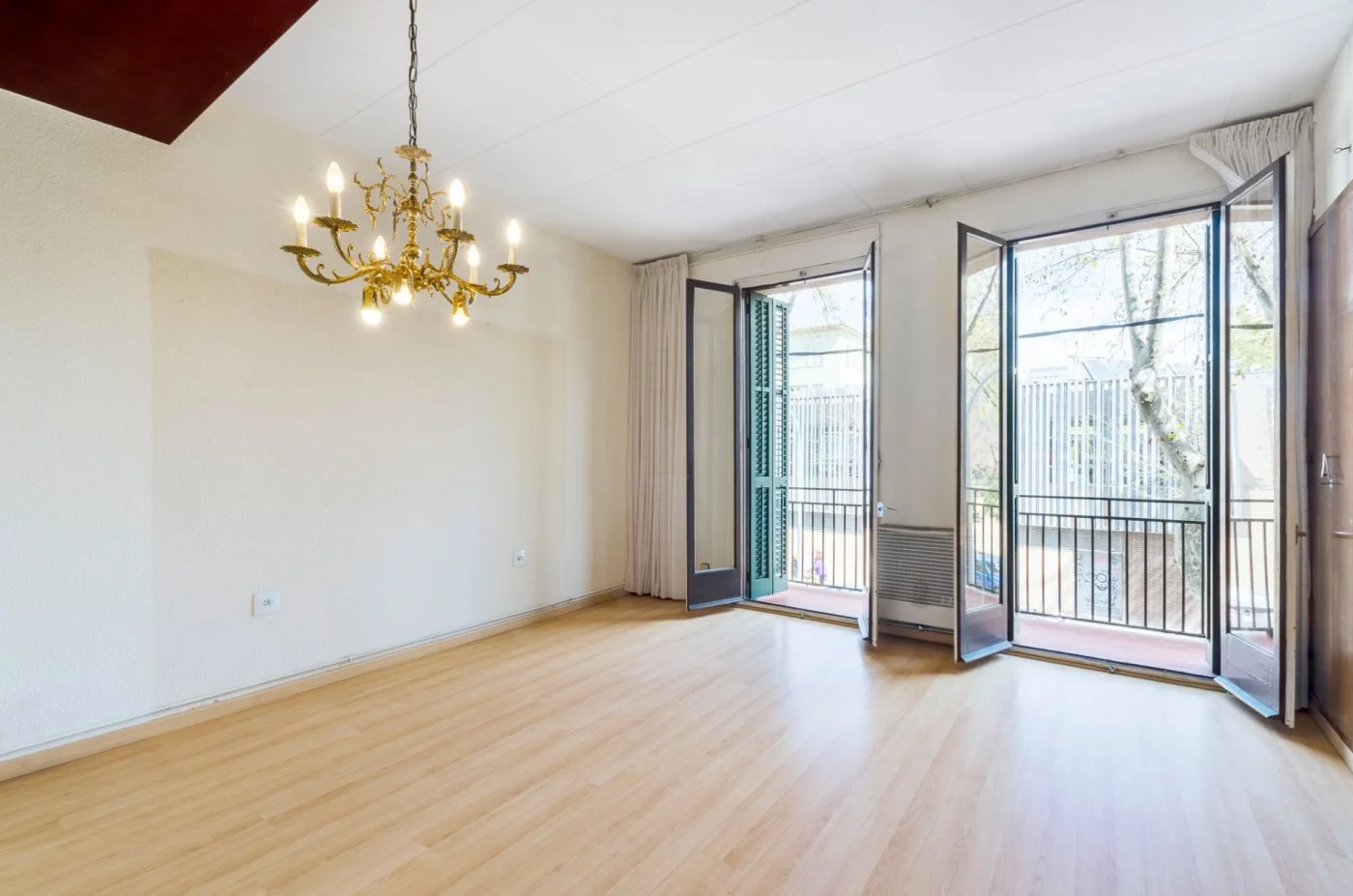 Piso reformable en Poblenou, 3 dormitorios