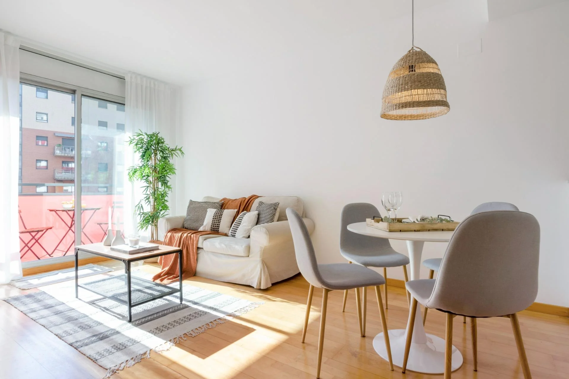 Piso moderno en Poblenou con terraza