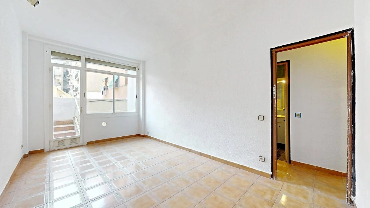 Renovation flat near Francesc Macià