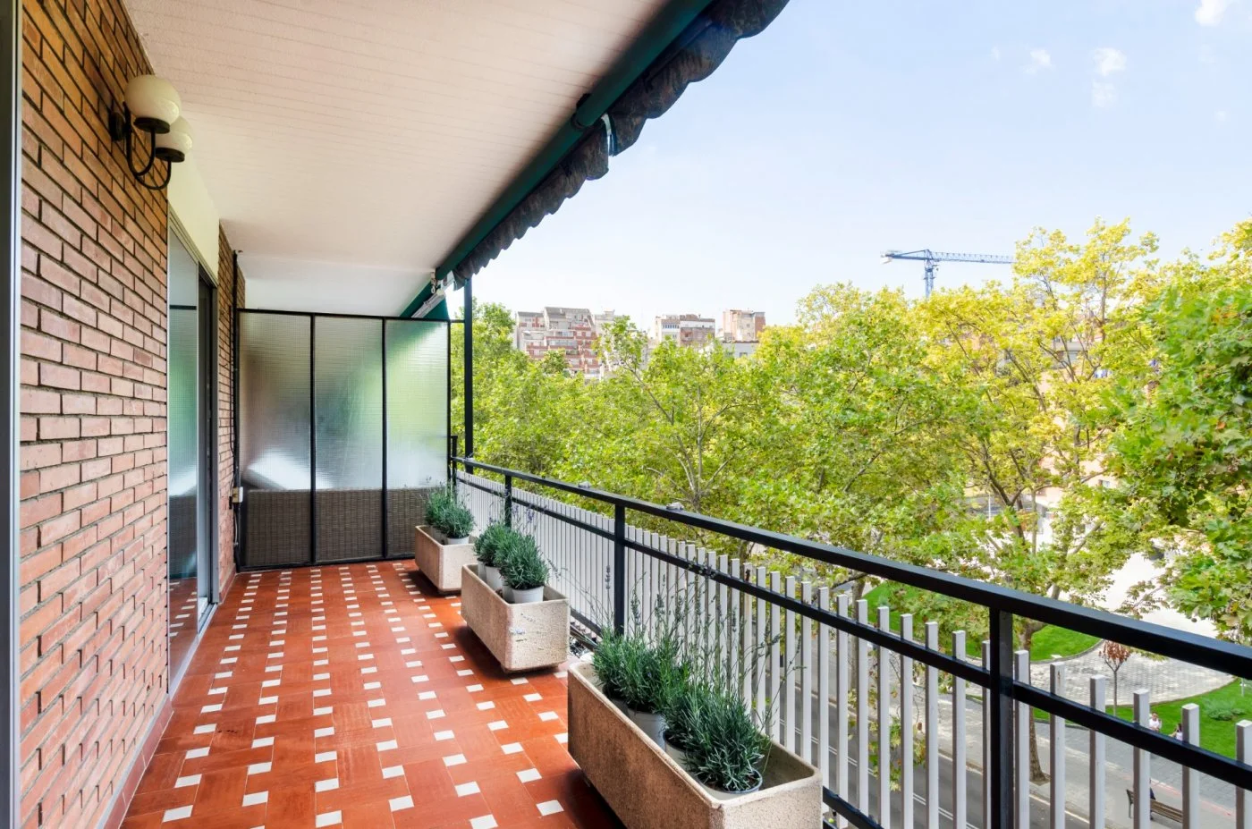 Piso para reformar en Vallcarca, cinco habitaciones