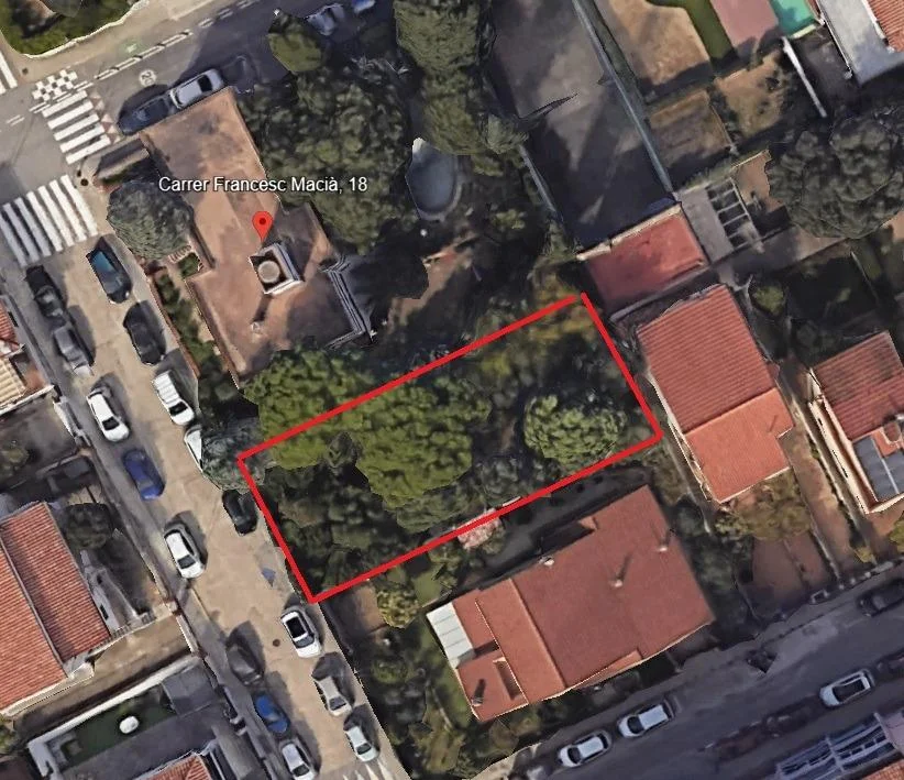 Central Montmeló urban plot, 400 m²