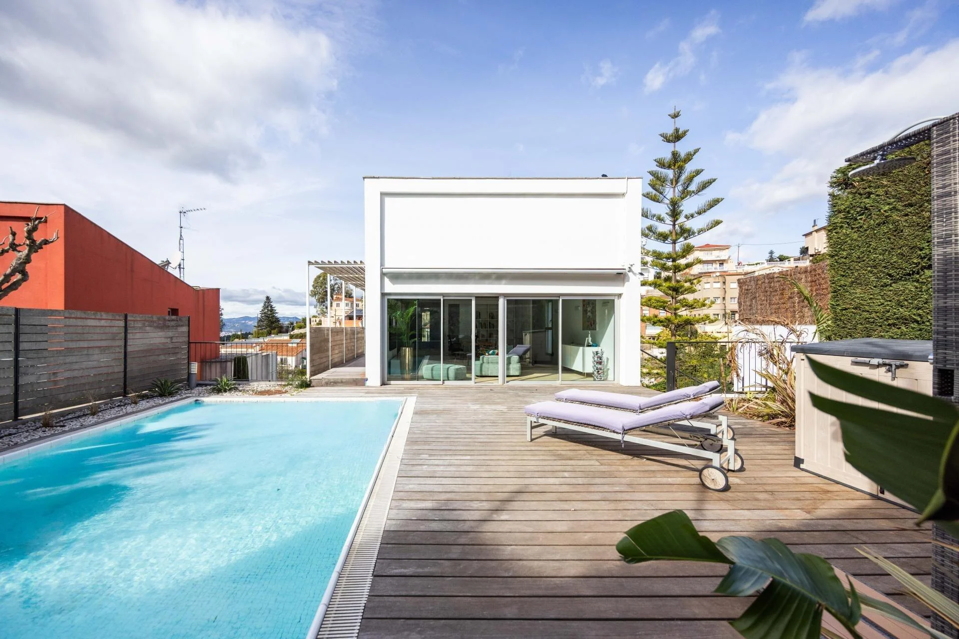 Casa de lujo reformada con piscina privada