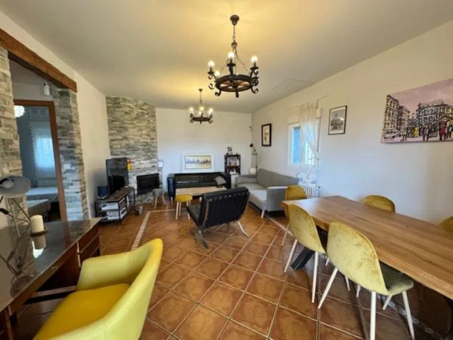Casa rural con parcela de 4.200 m²