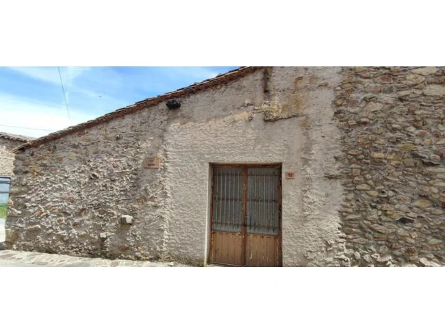 Stone barn conversion in Sierra Norte