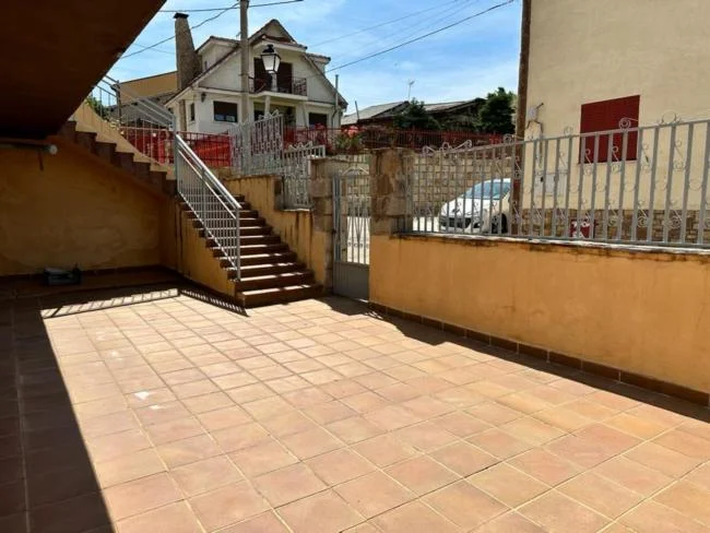 Two-floor chalet with rental potential