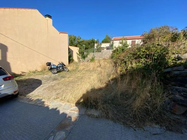 Urban plot in Robregordo, 208 m²