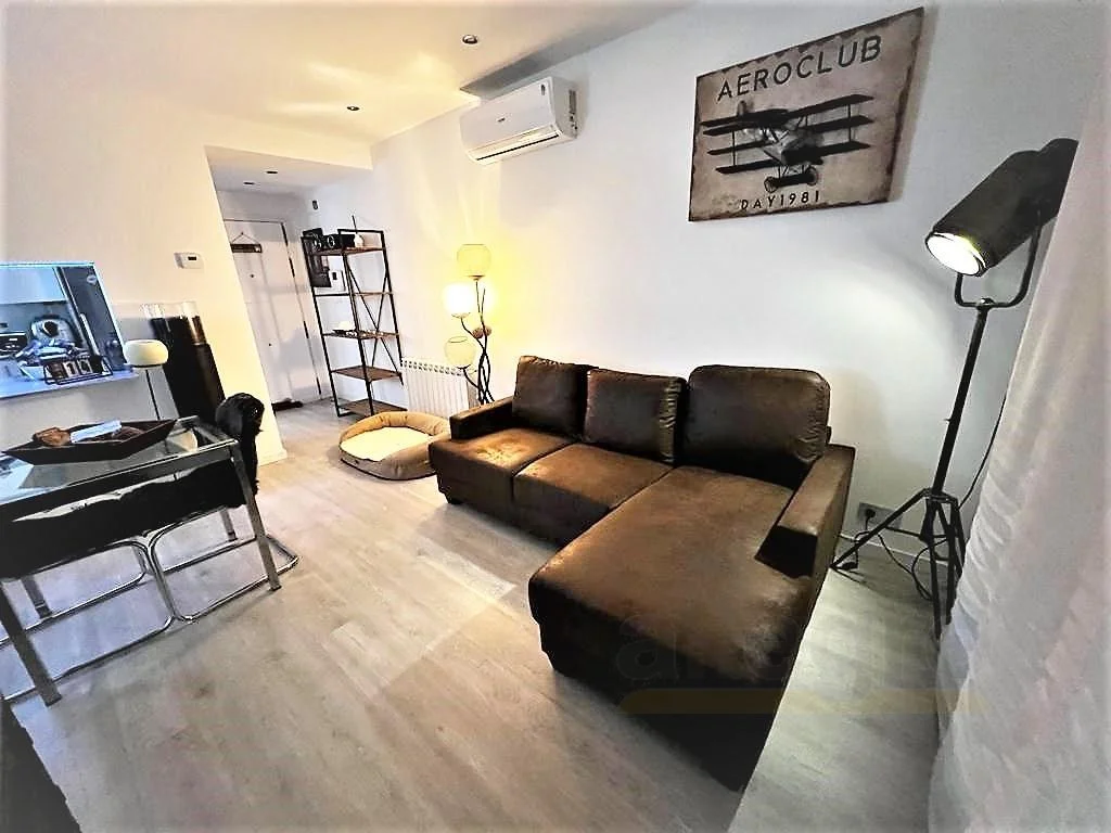 Sold La Cañadilla flat with pool