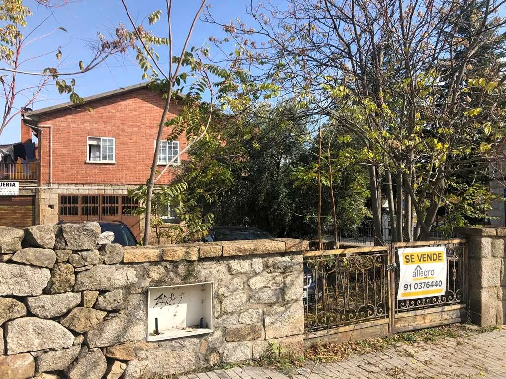 Solar urbano en Hoyo, 750 m² edificables