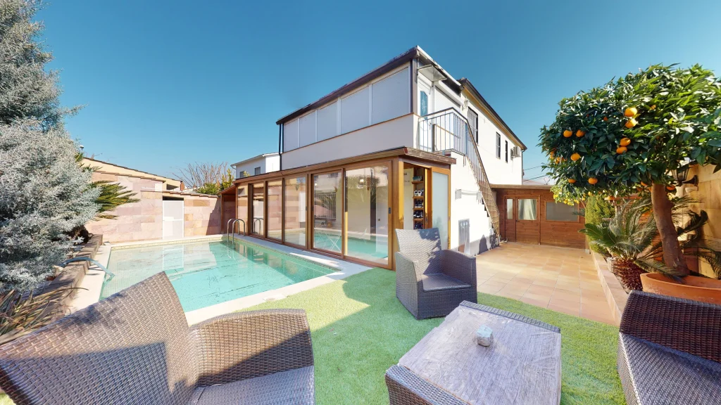 Five-bedroom Parets home with private pool