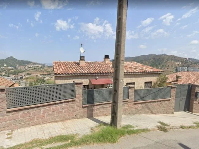 Three-storey Barcelona house, 8 bedrooms