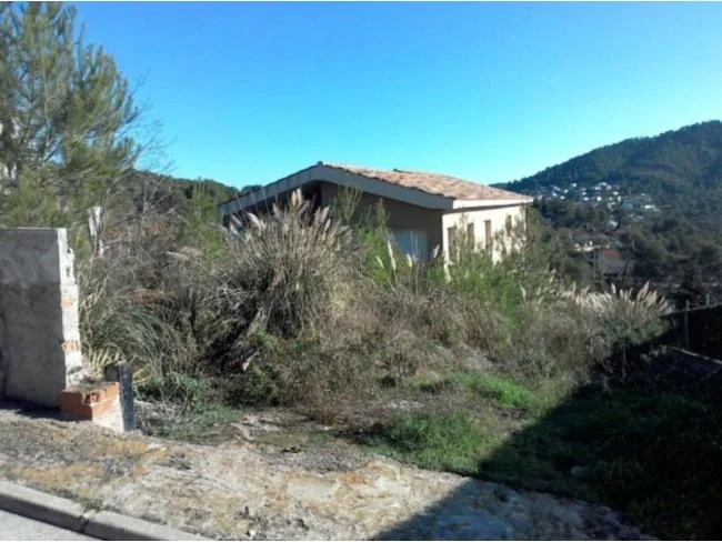 Casa independiente en construcción, 292 m²