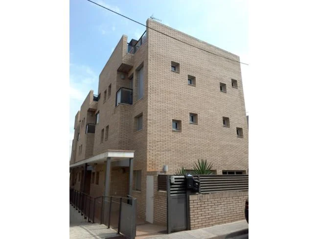 Adosado alquilado en Piera, 96 m²