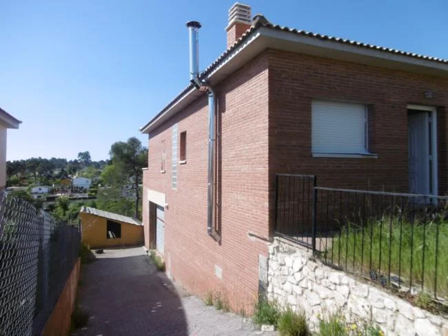 Chalet independiente con parcela de 236 m²