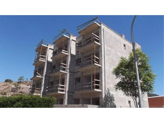 Partially built residential building, 1,160 m²