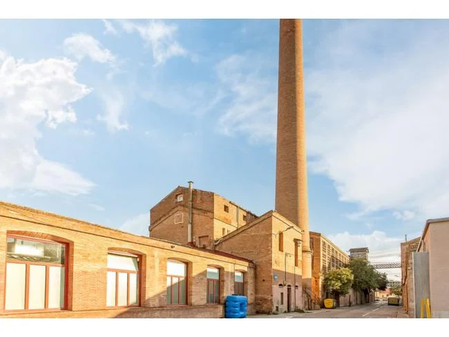 Nave industrial de 749 m² en Colonia Güell