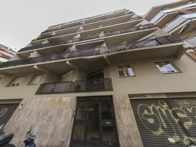 Piso ocupado en Barcelona, 87 m² y 2 habitaciones