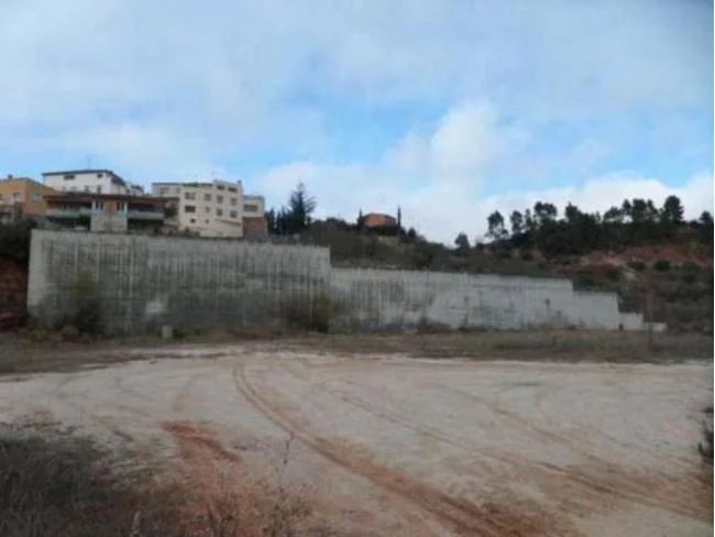Industrial development land in Can Bou