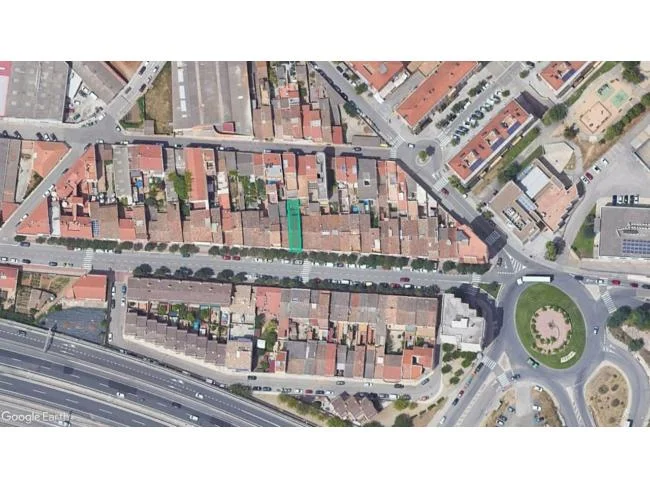 Solar de 128 m² en Abrera