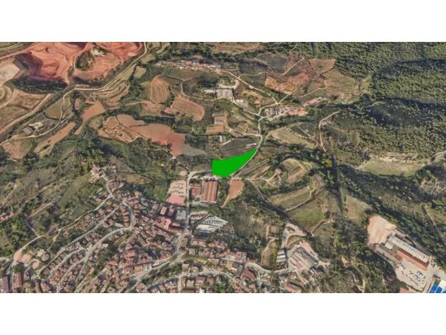 Parcela de 7.610 m² en El Papiol
