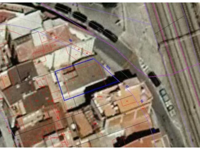 Occupied residential plot in Sant Vicenç