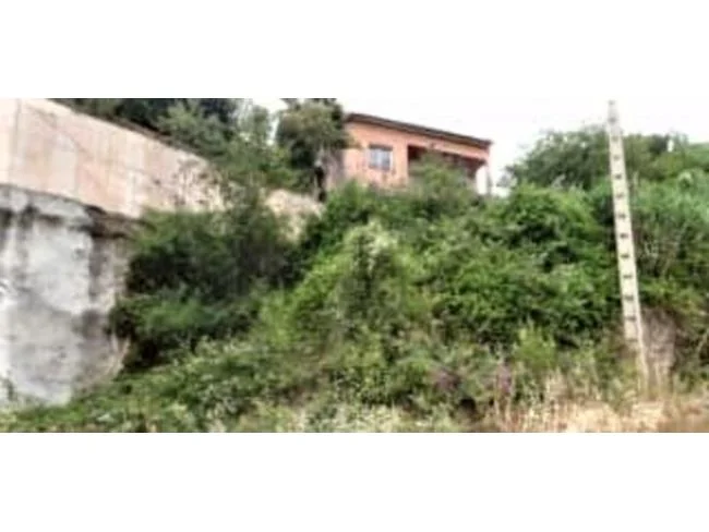 Solar residencial en Vallirana, 300 m² edificables