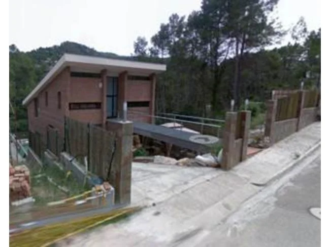 Chalet de cinco dormitorios en Corbera