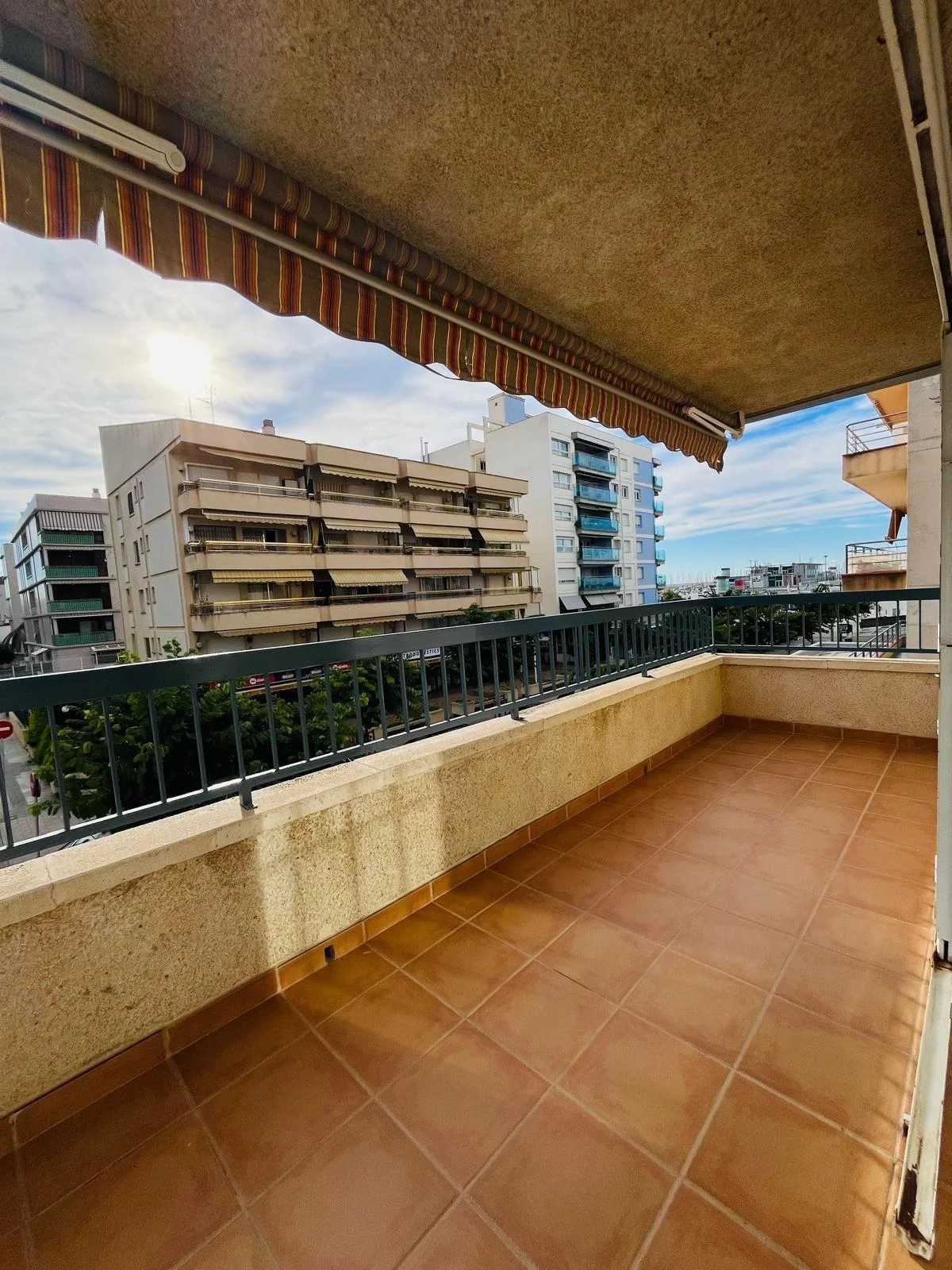 Piso con vistas al mar y terraza, 3 habitaciones