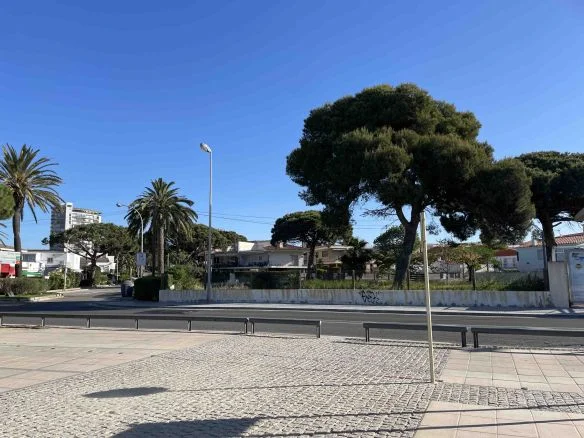 Terreno vendido frente al mar segregable