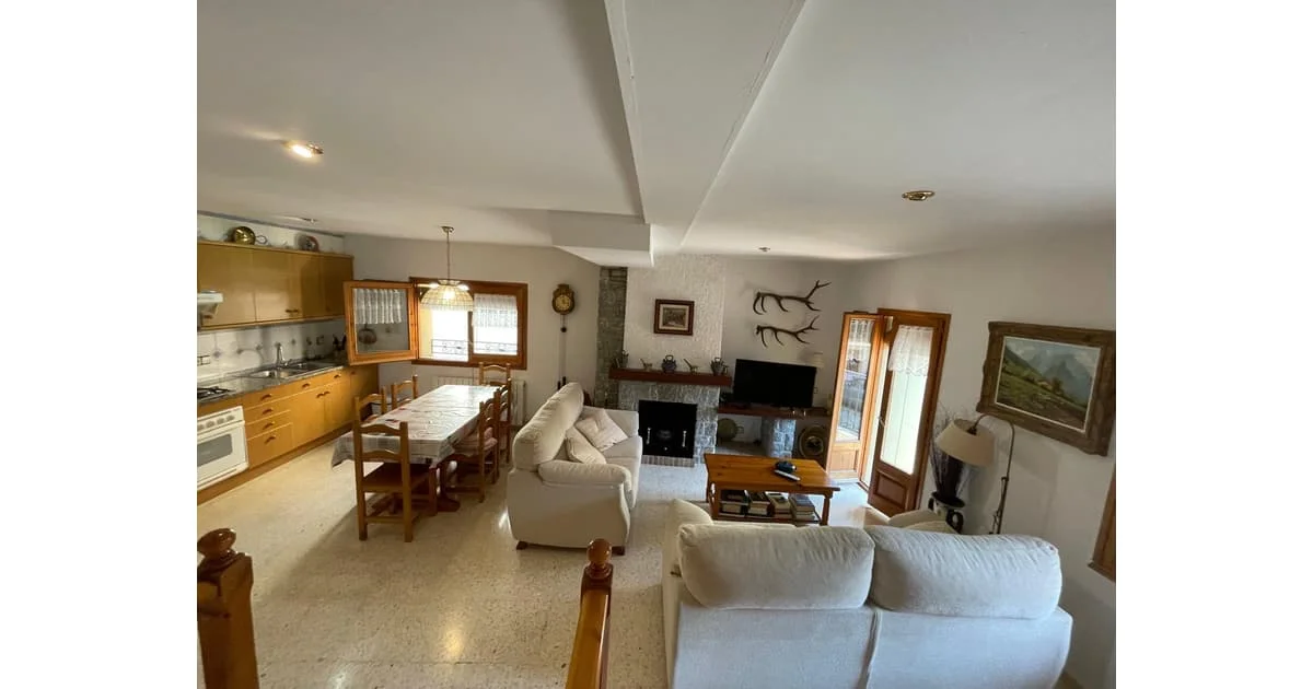 Casa céntrica de pueblo, 3 habitaciones