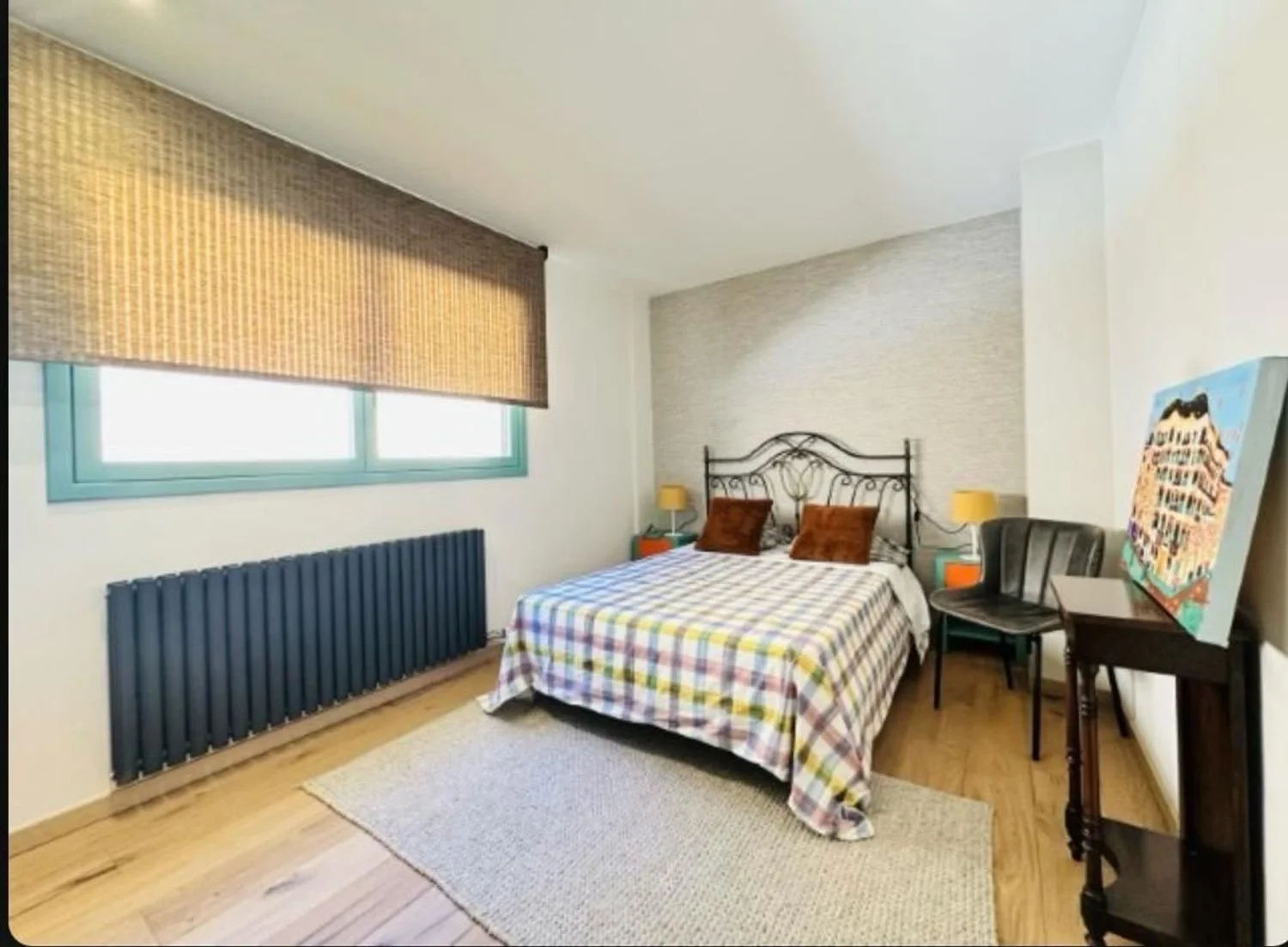 Chalet reformado en Mataró, seis dormitorios
