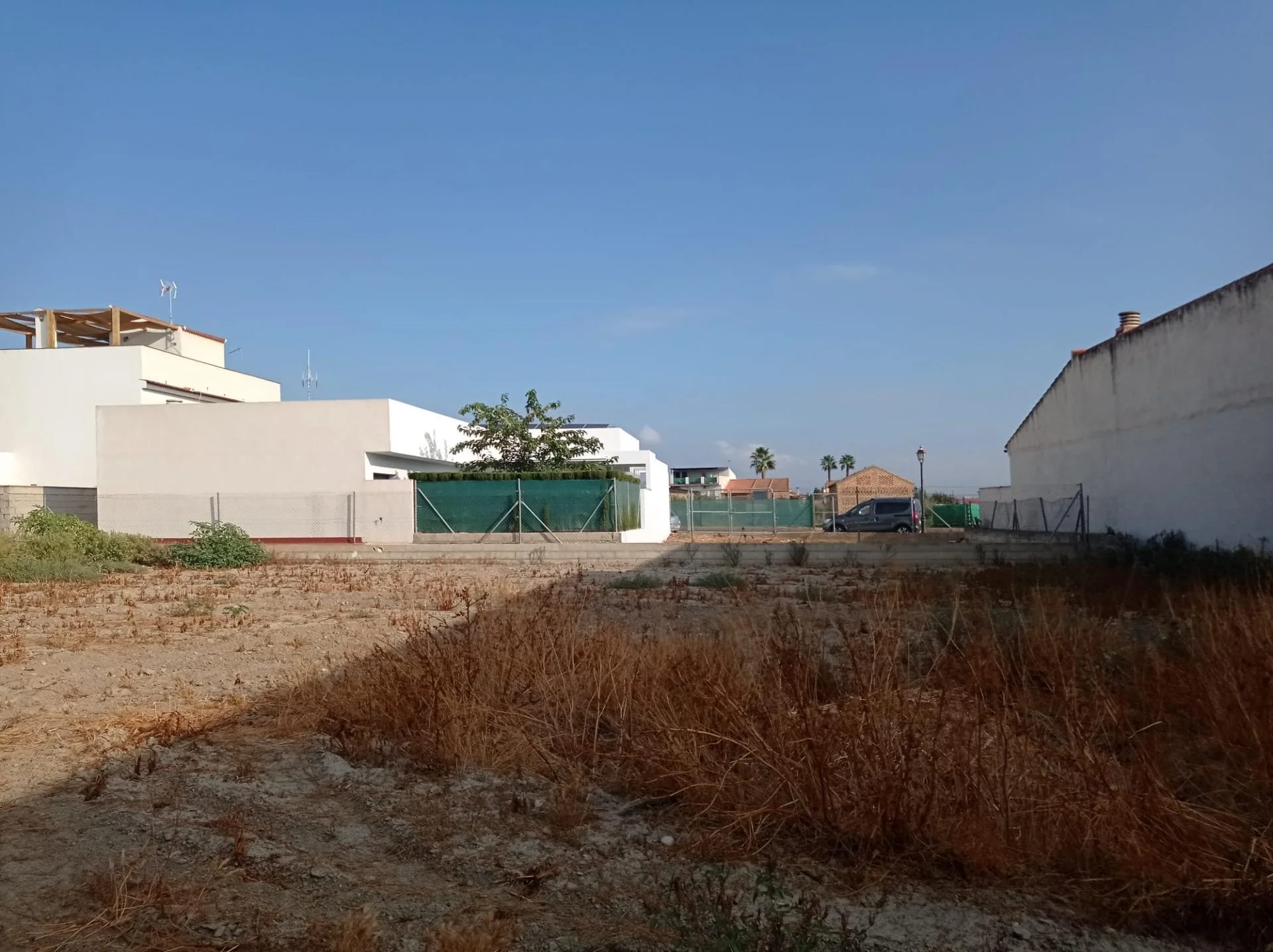Solar edificable en Vega, 1.280 m²