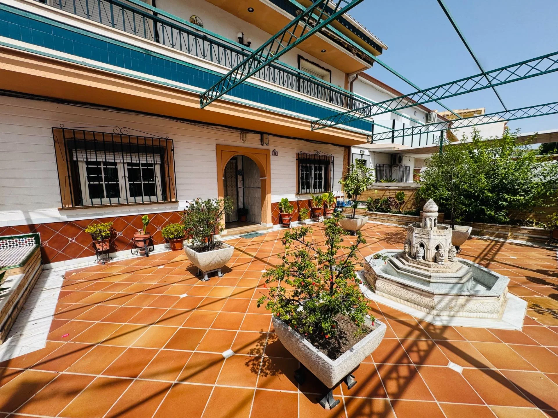 Spacious Pulianas house with four bedrooms